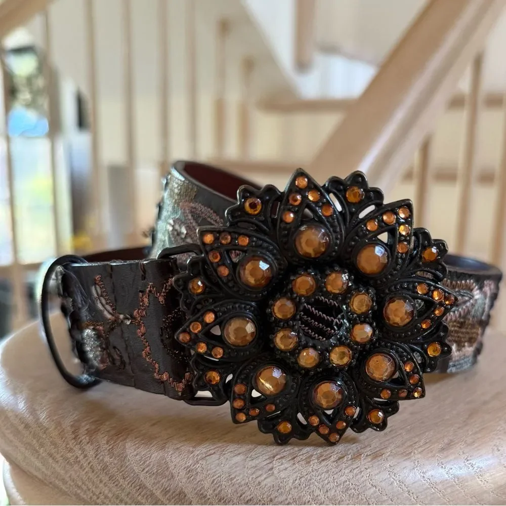 Chico's Embellished Round Buckle Leather Belt In Brown M NWOT